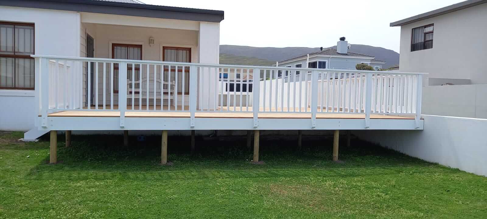 Balustrade deck with a mountain view